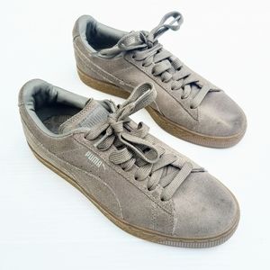 PUMA suede classics tan olive low top sneakers